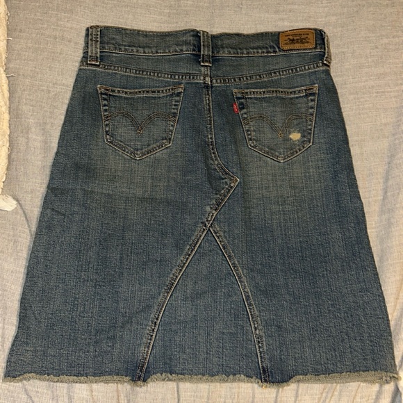 Levi’s Jean skirt - Picture 1 of 5